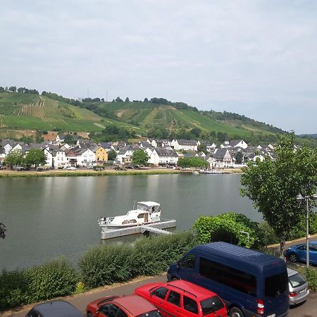 Апартаменты Mosel Panorama Целль-ан-дер-Мозель Экстерьер фото