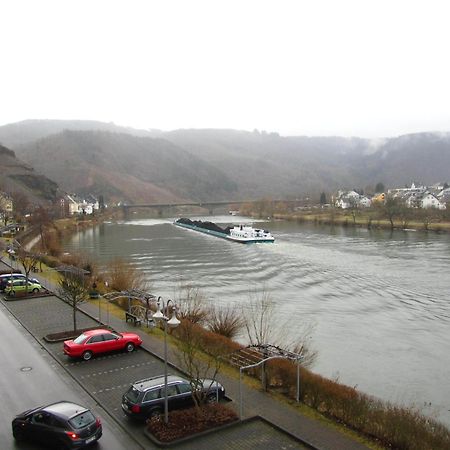 Апартаменты Mosel Panorama Целль-ан-дер-Мозель Номер фото