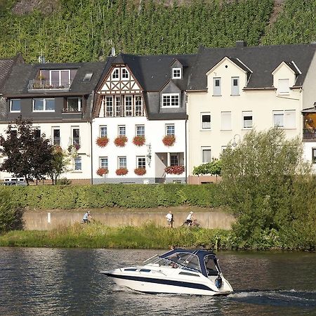 Апартаменты Mosel Panorama Целль-ан-дер-Мозель Экстерьер фото